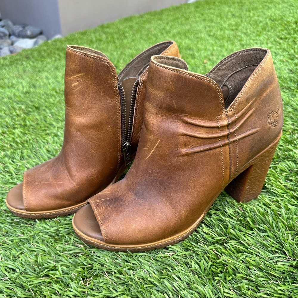Timberland lug sole peep toe bootie